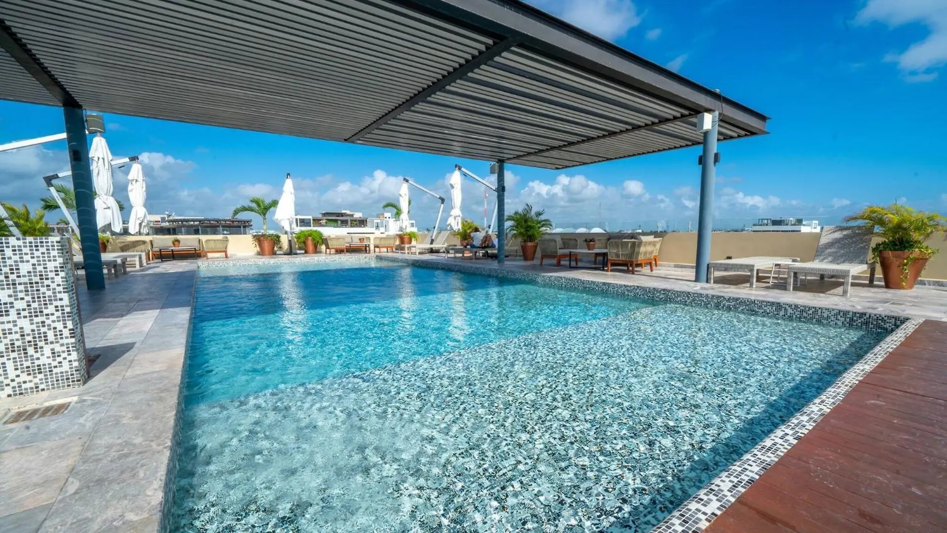 Lejlighed Luxury 1 Bedroom Condo With Rooftop Pool - Singular Joy Residences, Jojo Playa del Carmen