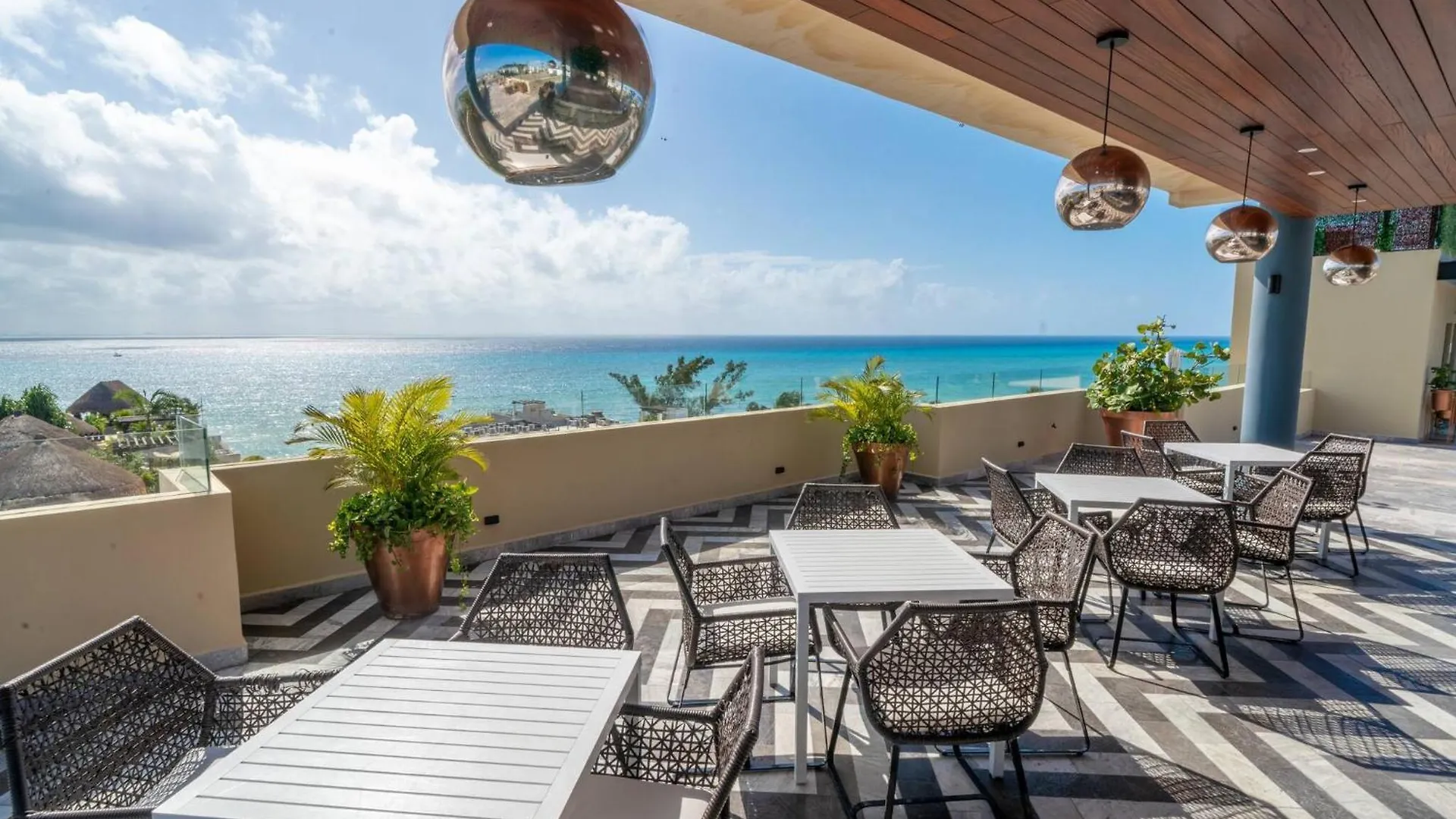 Διαμέρισμα Luxury 1 Bedroom Condo With Rooftop Pool - Singular Joy Residences, Jojo Πλάγια Ντελ Κάρμεν
